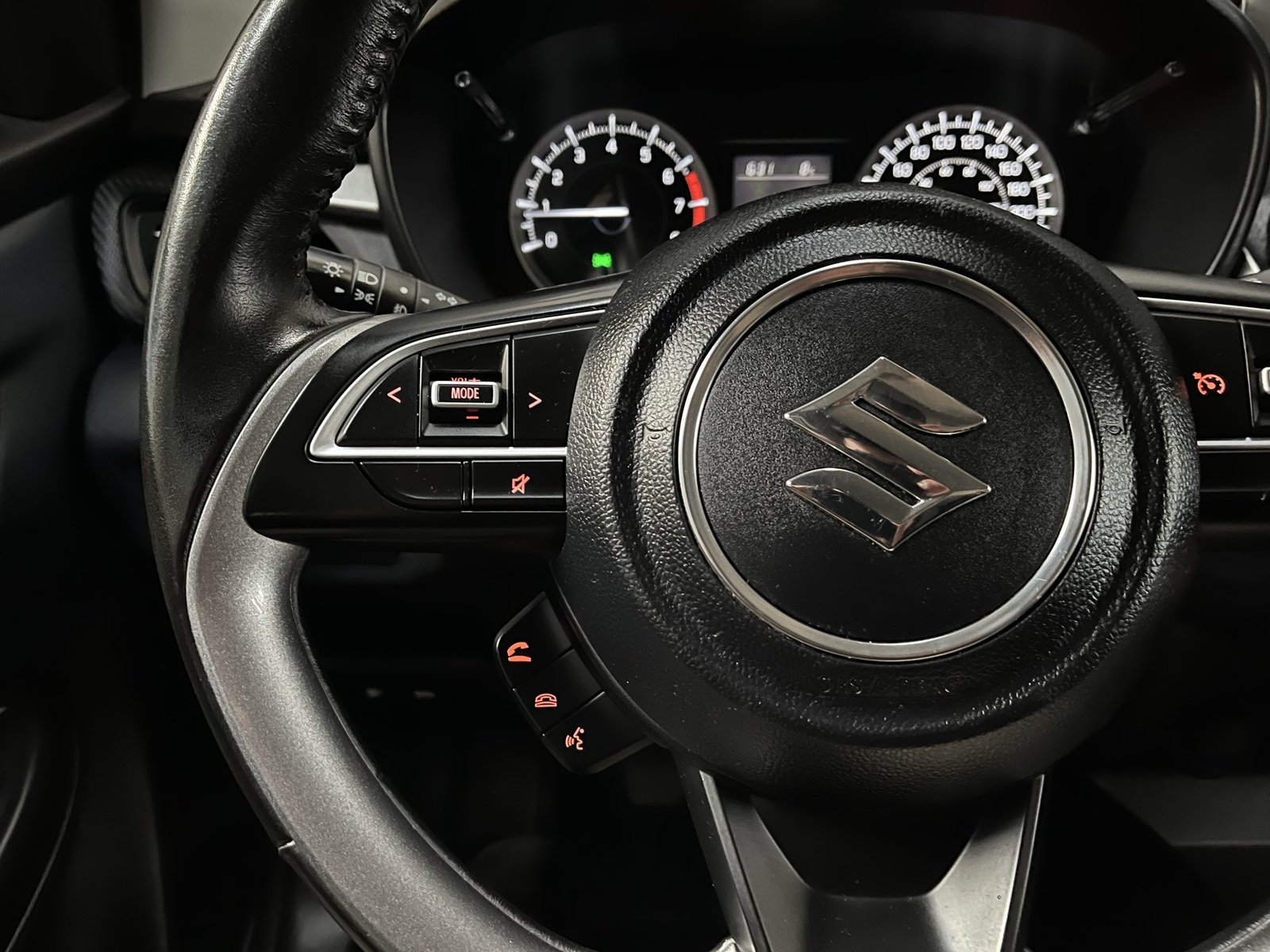 Suzuki BALENO GLS MT 1.5 2024 - Imagen 13 de 18