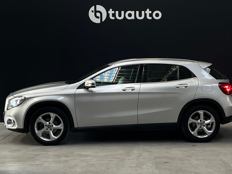 Mercedes-Benz GLA200 1.6 AUT 2018 - Imagen 7 de 19