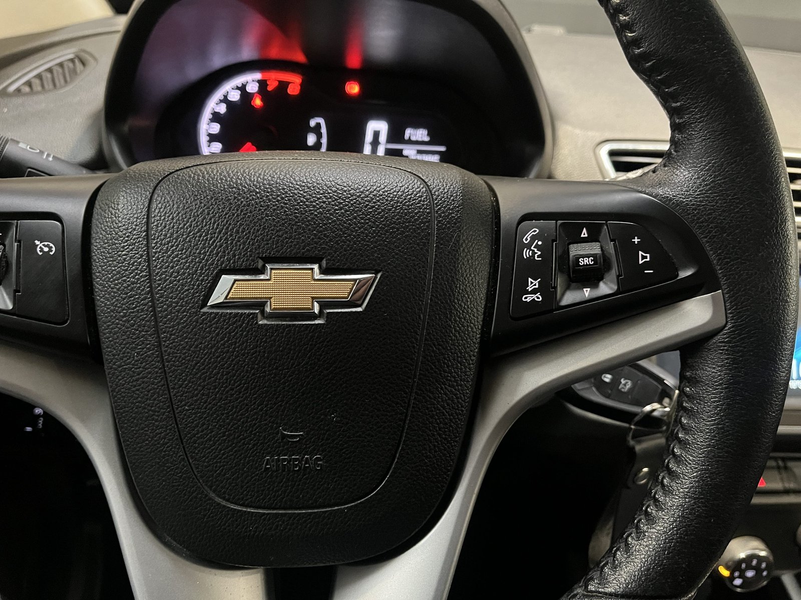Chevrolet ONIX ACTIVE HB 1.4 MT 2020 - Imagen 16 de 19