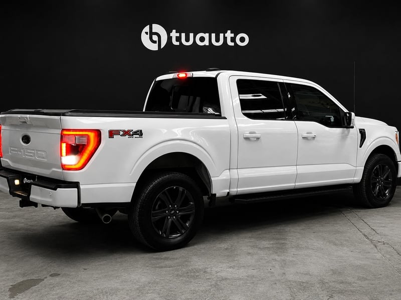 Ford F-150 LARIAT SPORT 4X4 5.0L AUT 2024 - Imagen 3 de 19