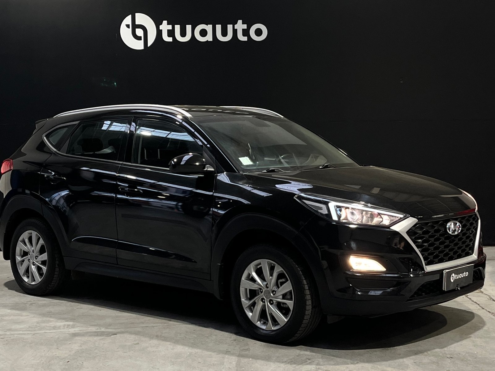 Hyundai TUCSON TL 4X4 2.0 PLUS 2019 - Foto 2 de 18