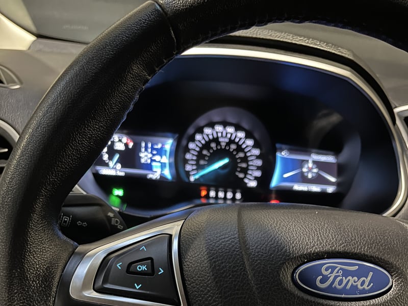 Ford EDGE SEL 2.0 AUT 2022 - Imagen 15 de 16