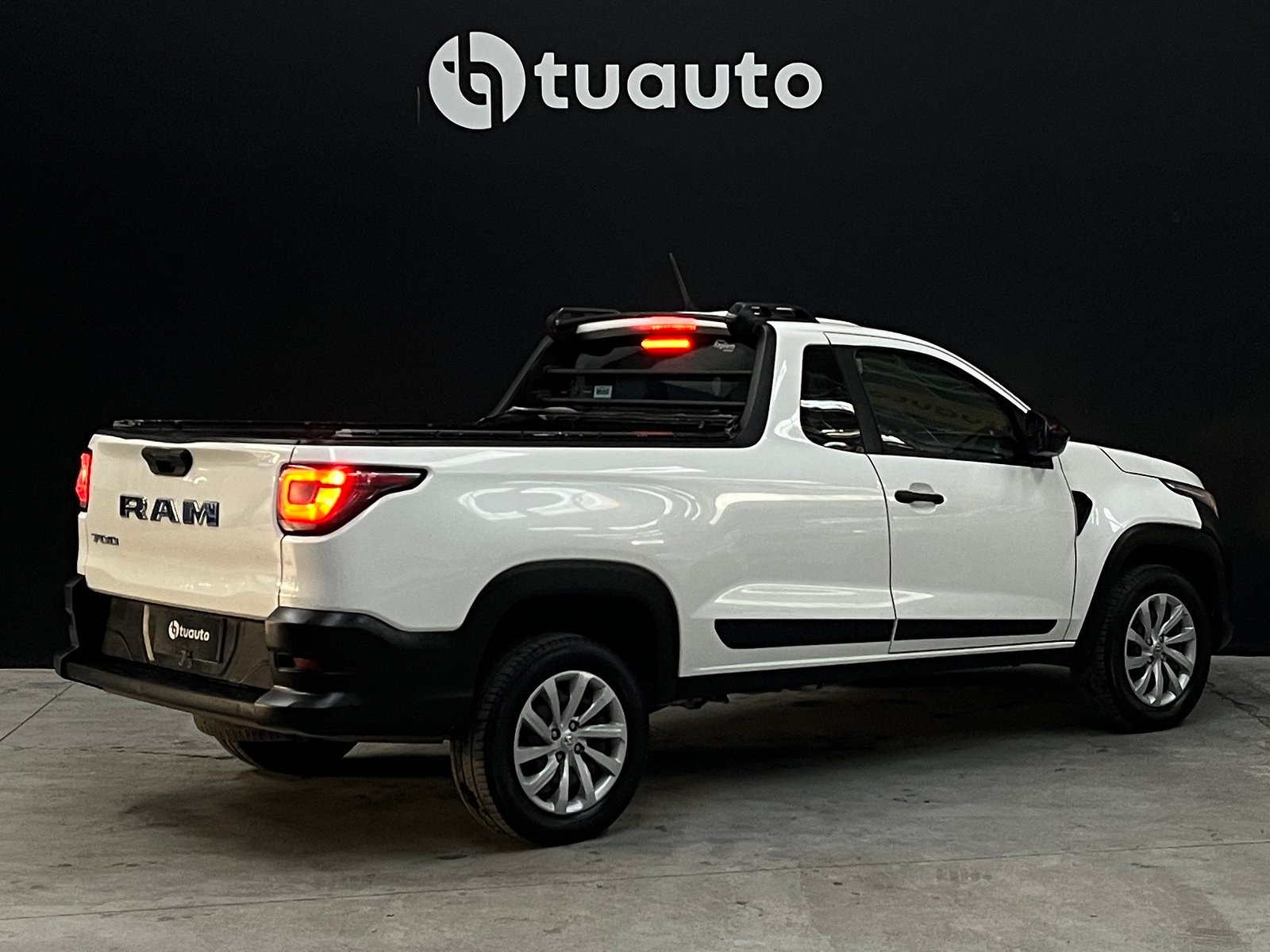 RAM 700 SLT 1.4 MT 2022 - Foto 3 de 18