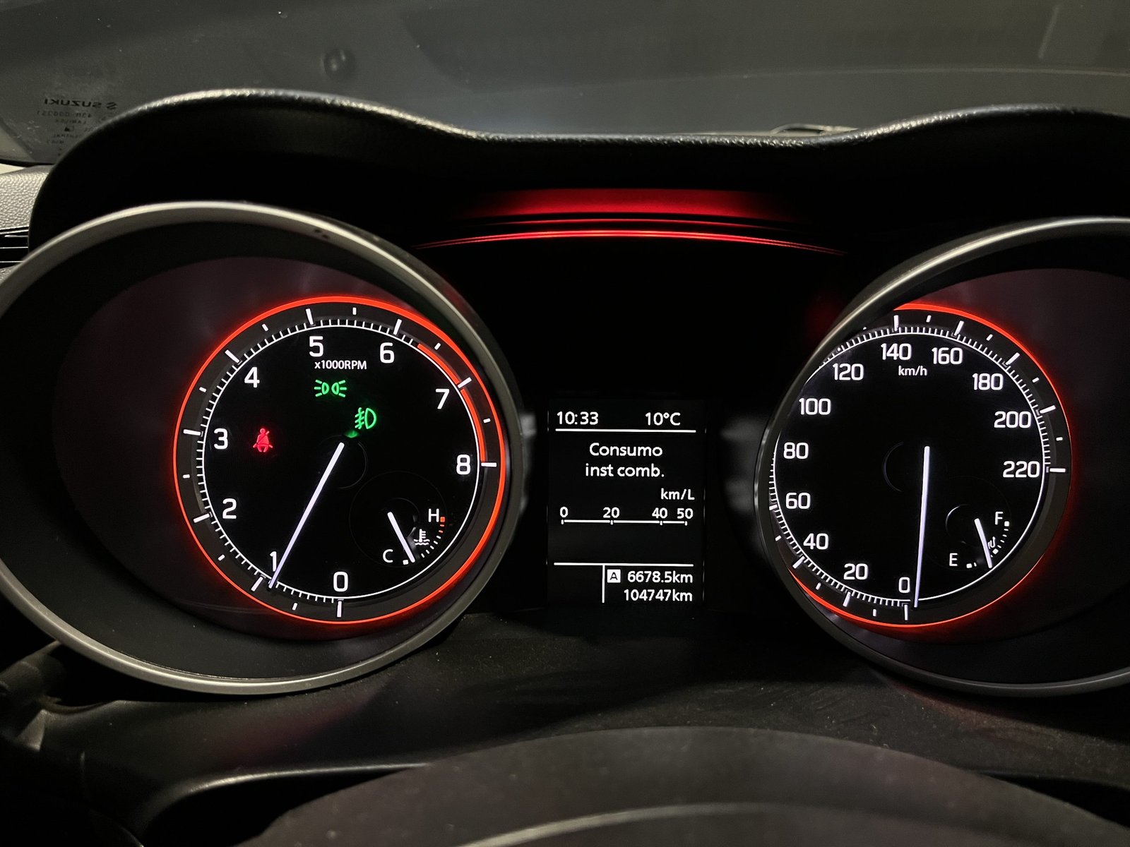 Suzuki SWIFT GLX HB 1.0 2018 - Imagen 17 de 19