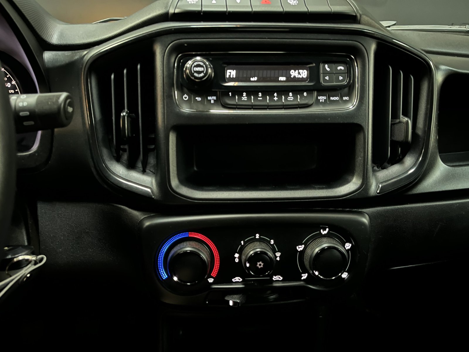 RAM 700 SLT 1.4 MT 2022 - Imagen 16 de 18
