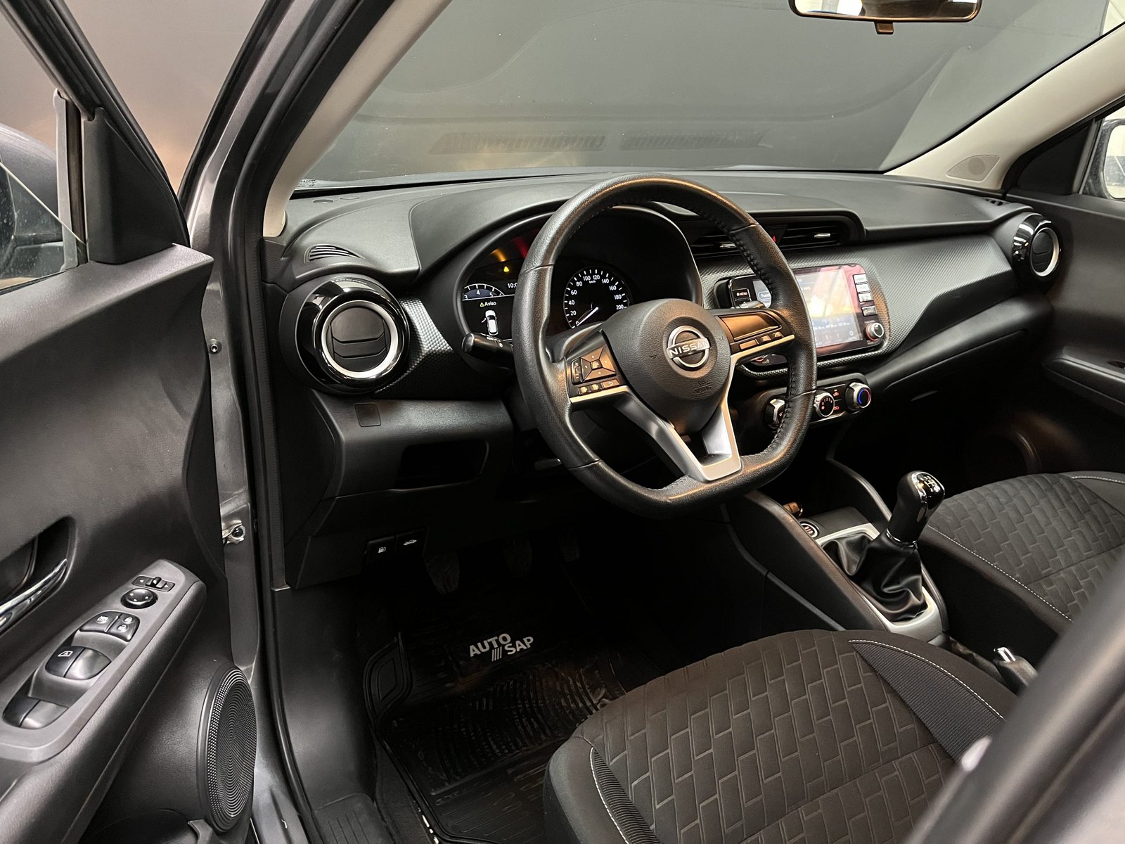 Nissan KICKS ADVANCE 1.6 MT 2022 - Imagen 10 de 18