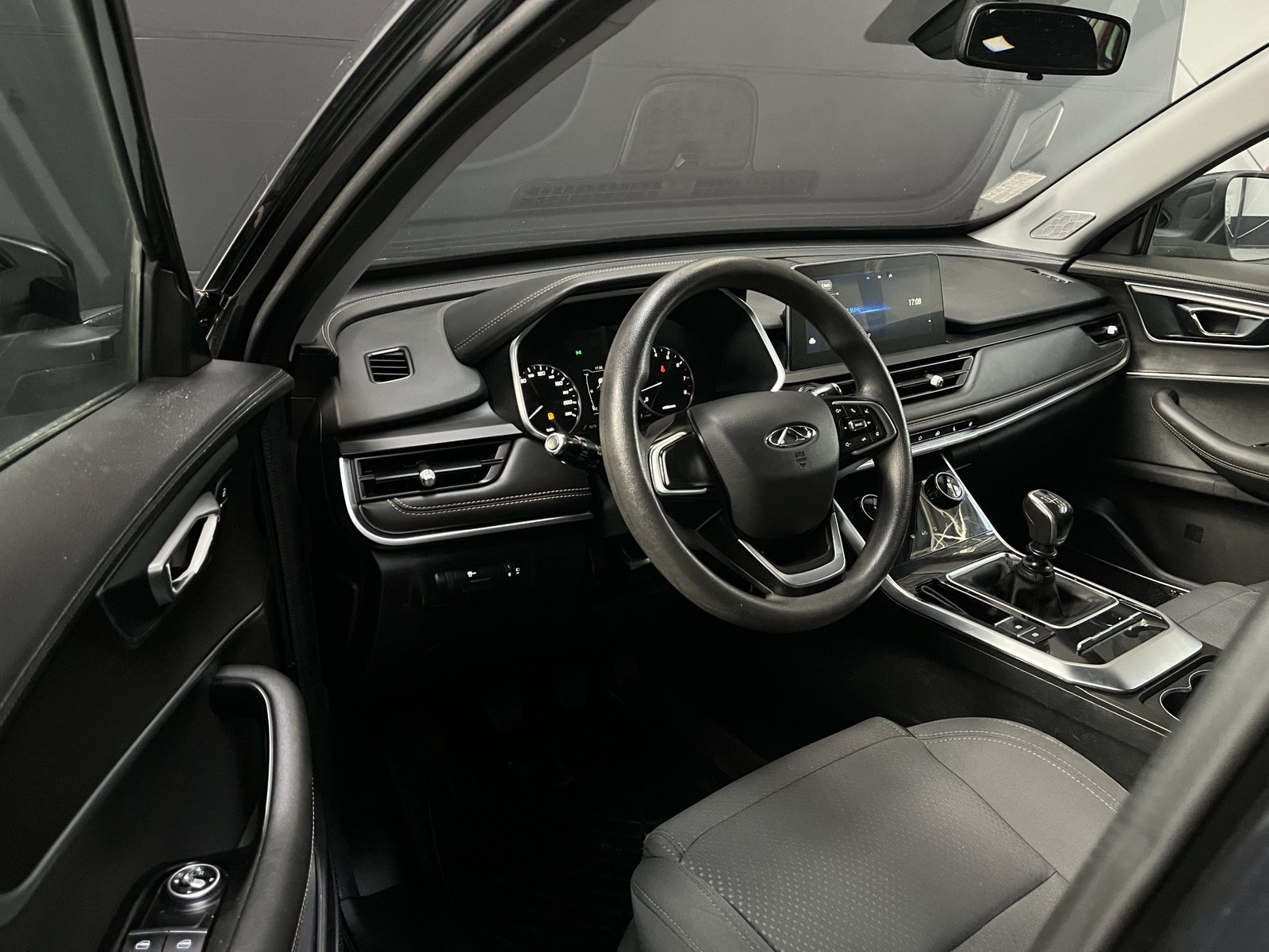 Chery TIGGO 8 1.5 GL MT 2021 - Imagen 12 de 18