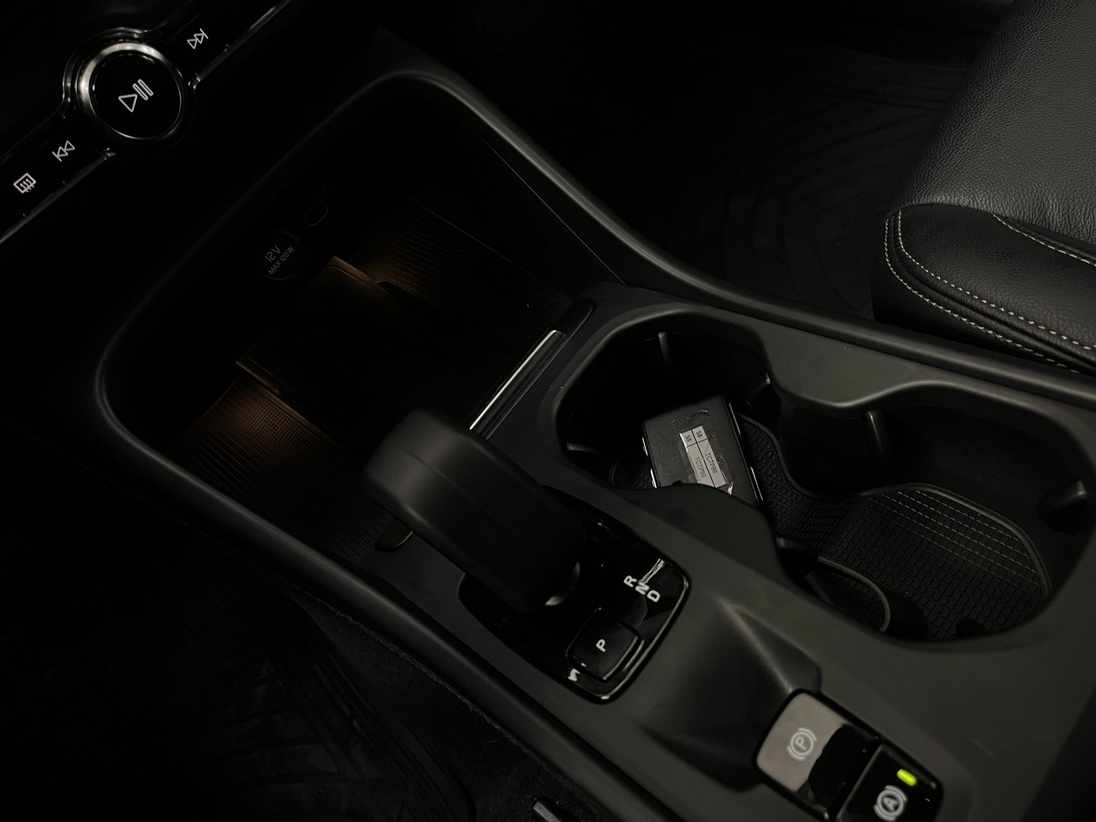 Volvo XC40 B4 PLUS 2.0 AUT 2024 - Imagen 17 de 17