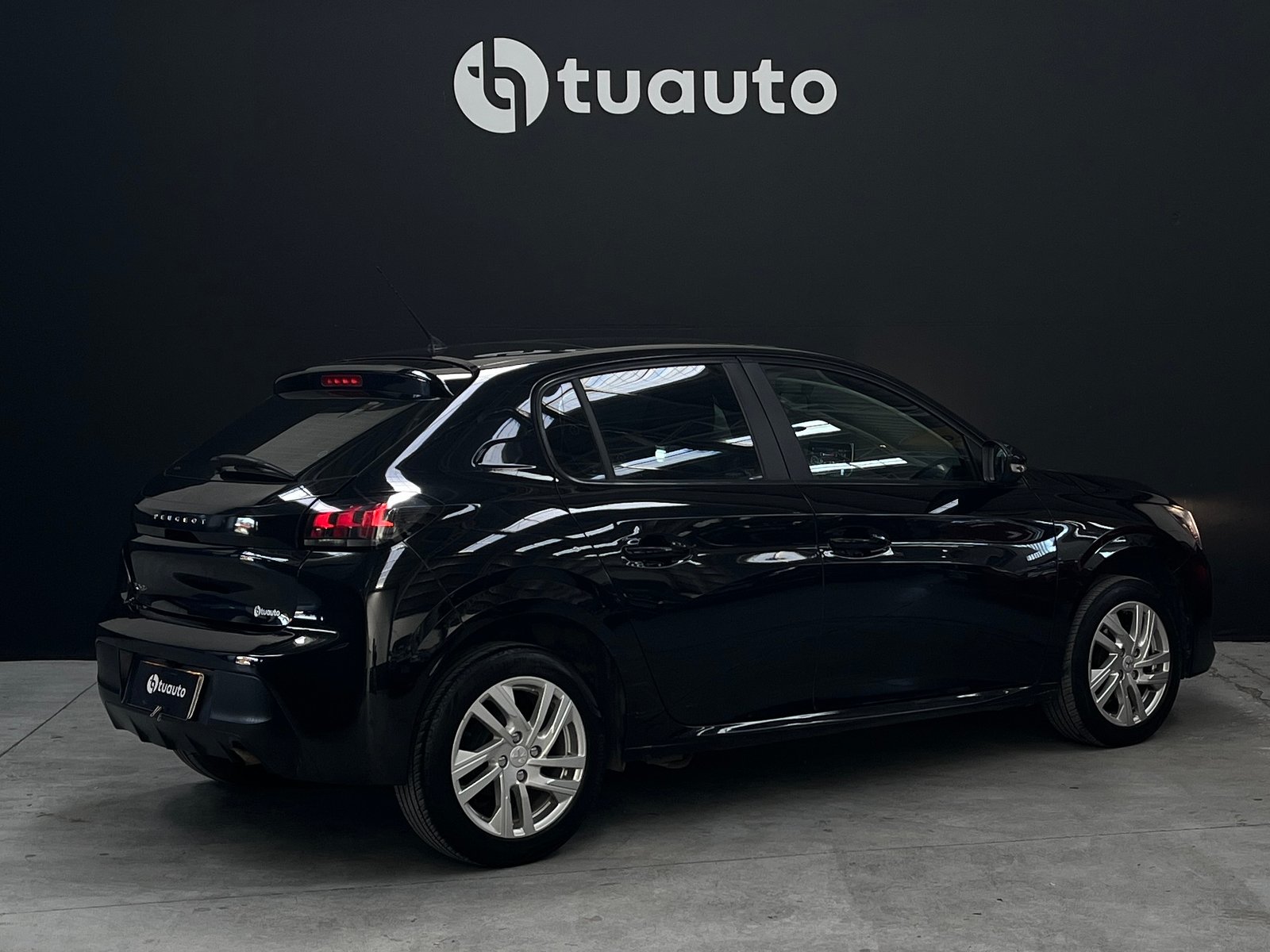 Peugeot 208 STYLE 1.2 MT 2023 - Foto 4 de 19
