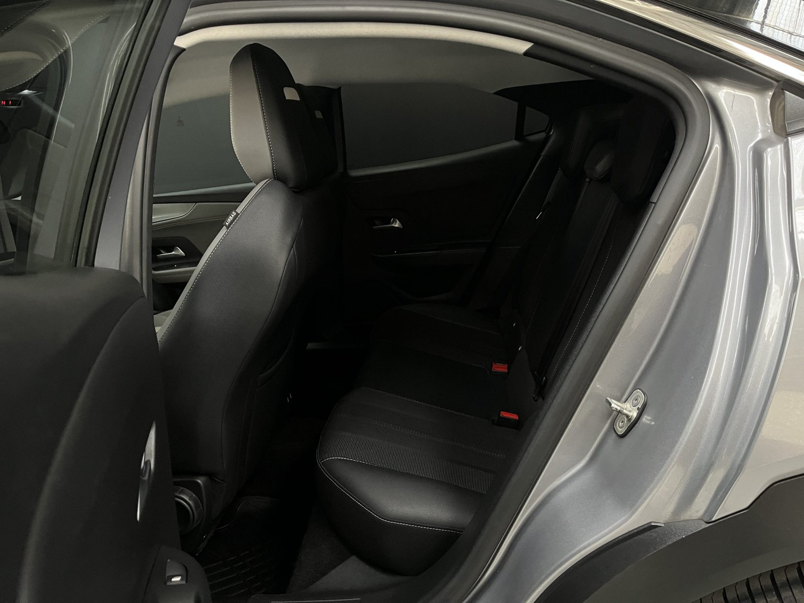 Opel MOKKA 1.5 TD MT ELEGANCE 2022 - Imagen 10 de 19