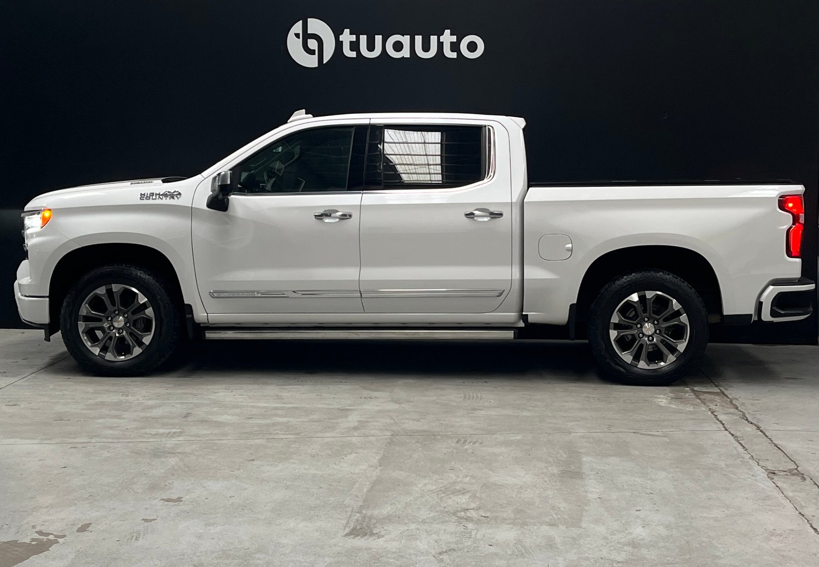 Chevrolet SILVERADO 4X4 3.0L AUT HIGH COUNTRY 2025 - Imagen 7 de 18