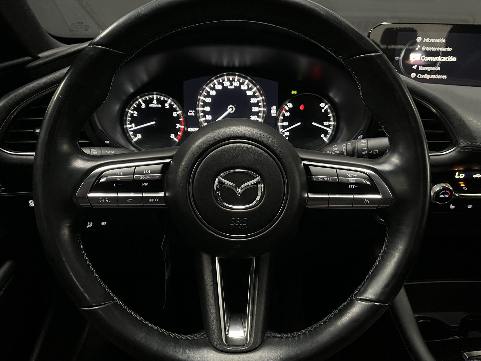 Mazda 3 HB 4X2 2.5 AUT 2023 - Imagen 11 de 17