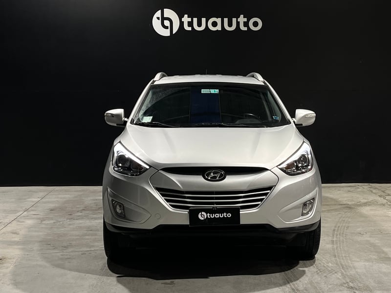 Hyundai TUCSON GL 2.0 MT 2015