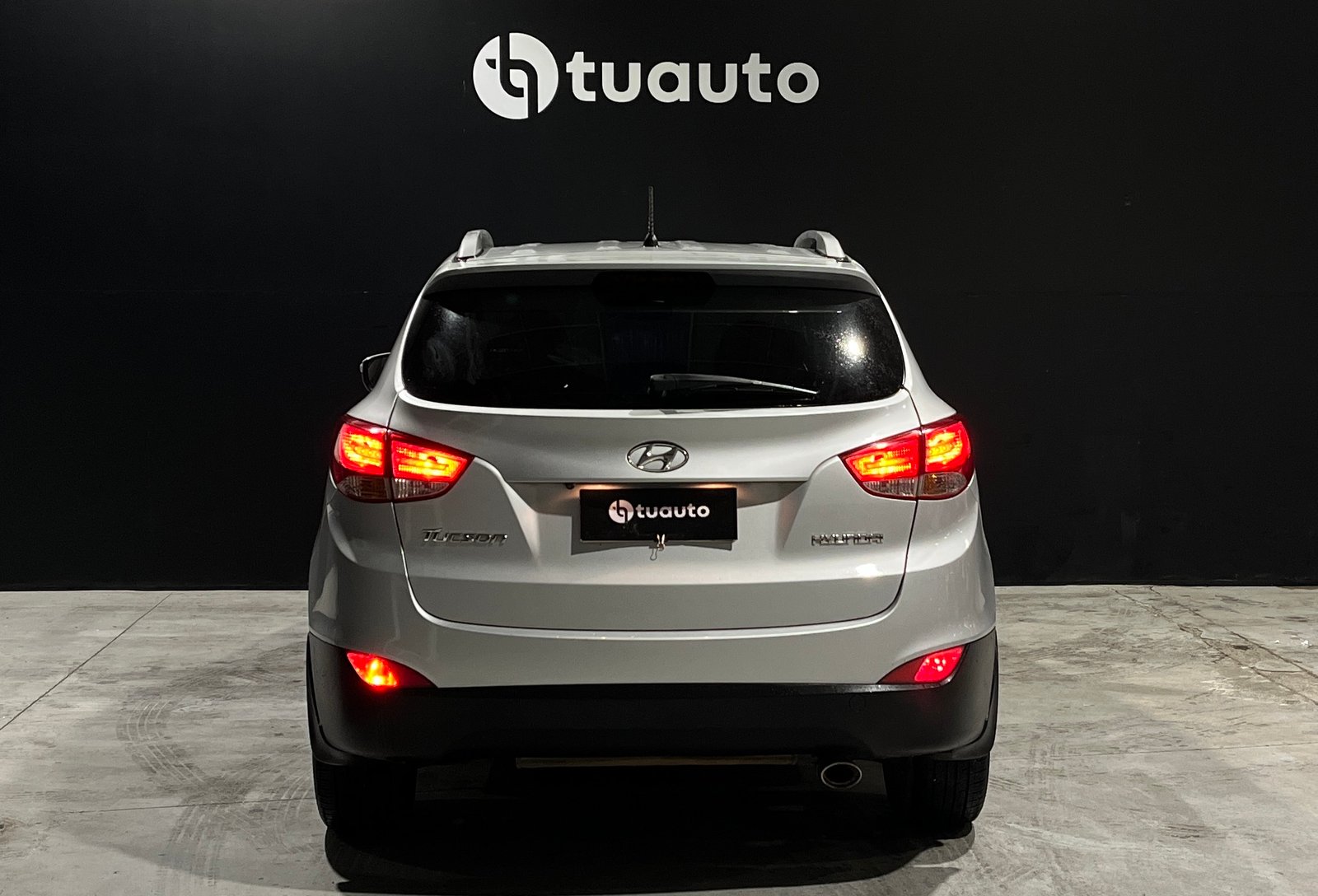 Hyundai TUCSON GL 2.0 MT 2015 - Imagen 5 de 18