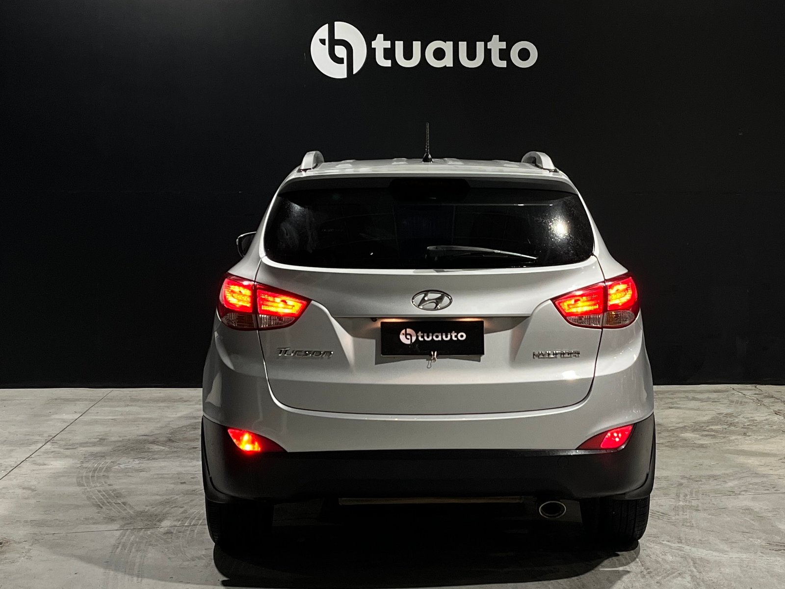 Hyundai TUCSON GL 2.0 MT 2015 - Foto 5 de 18