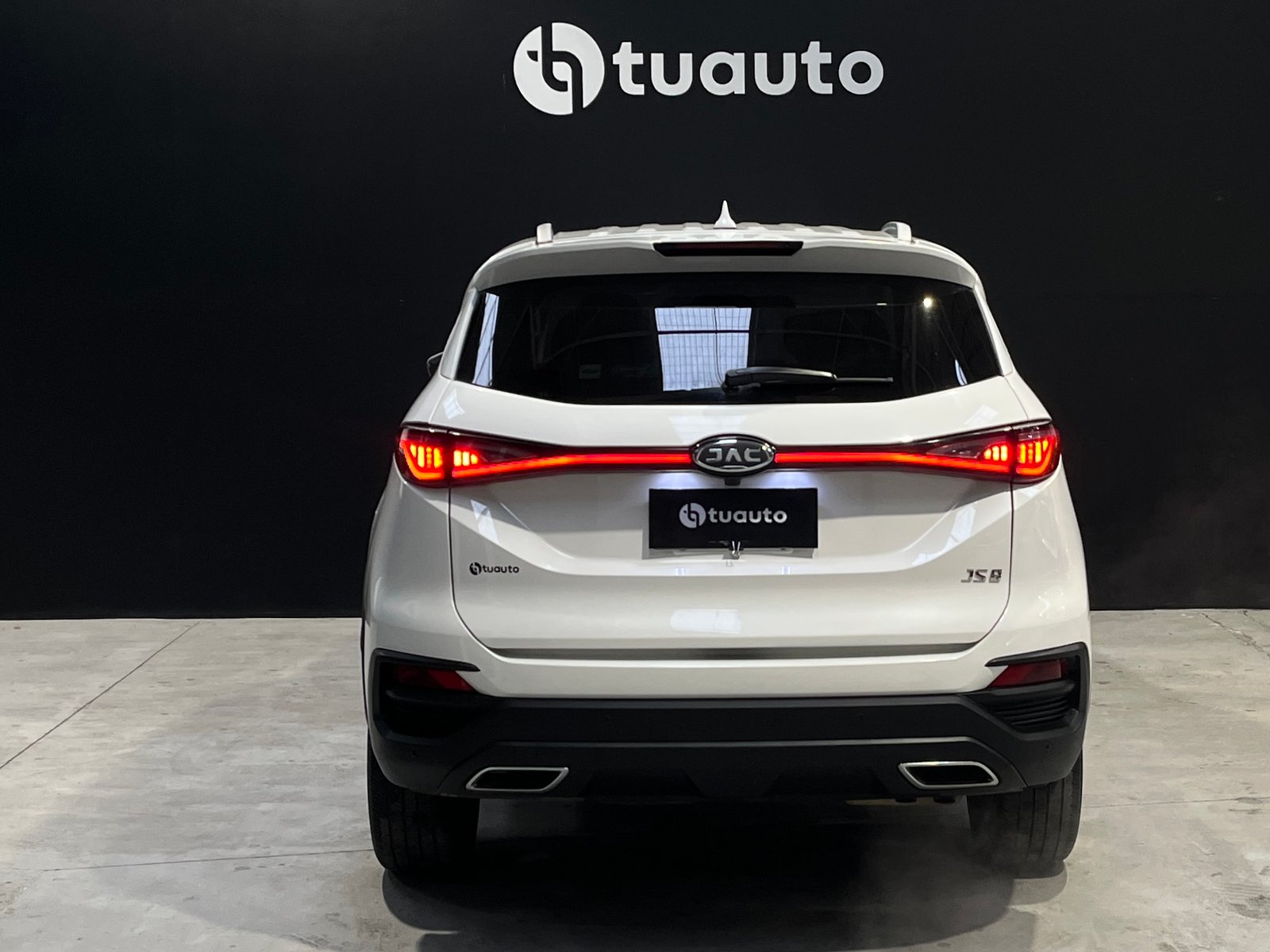 JAC JS8 LUXURY 1.5 AUT 2023 - Foto 5 de 19