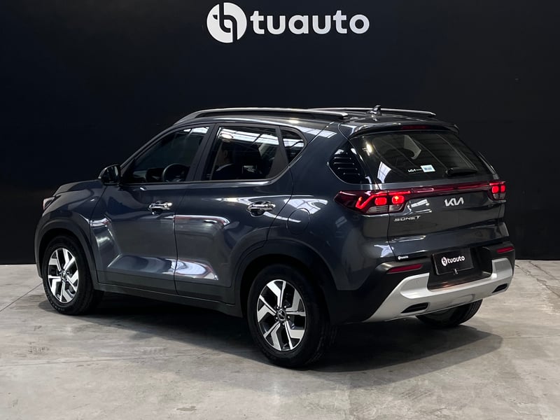 Kia SONET EX 1.5 MT 2022 - Imagen 6 de 19