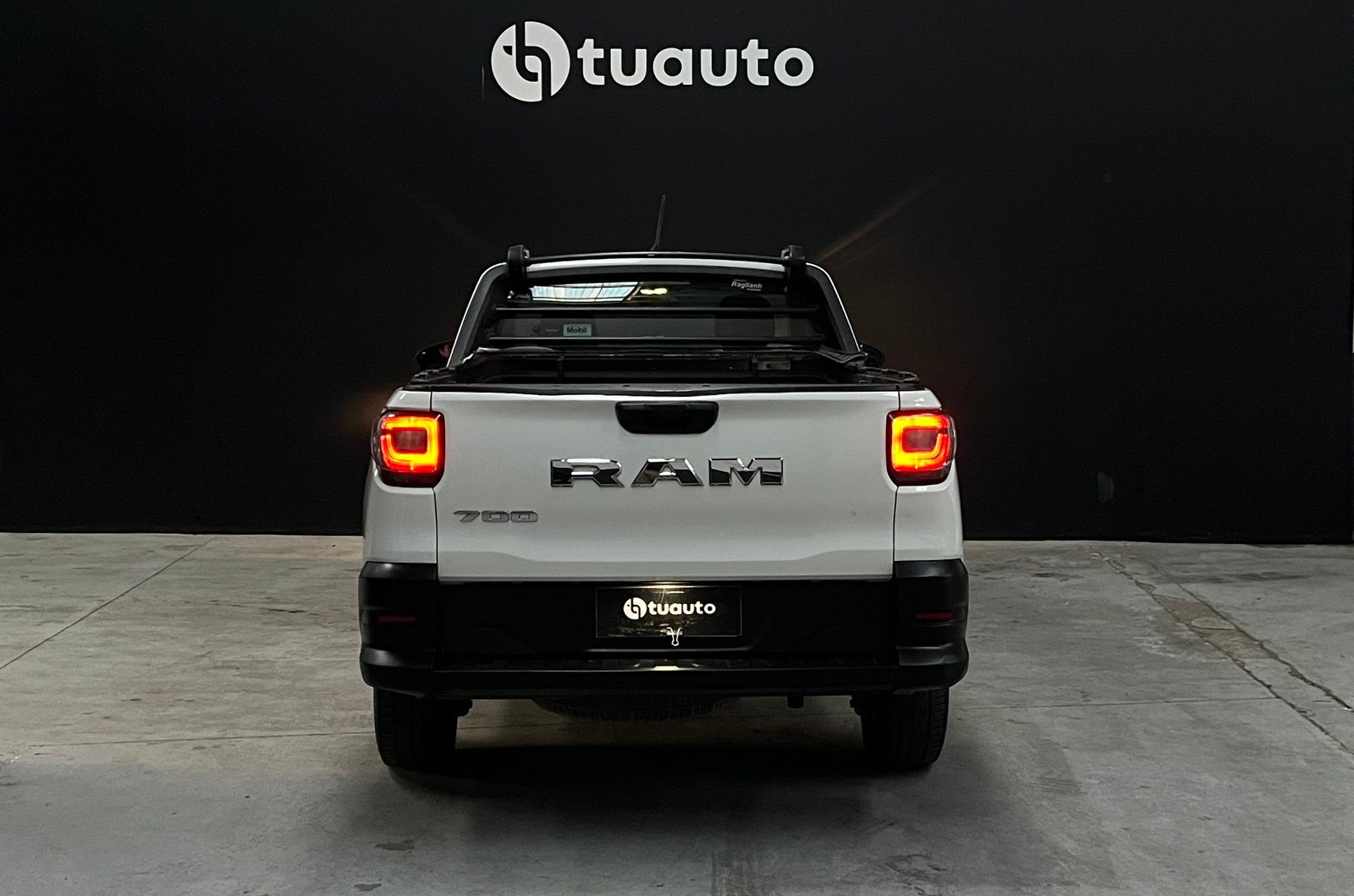 RAM 700 SLT 1.4 MT 2022 - Imagen 5 de 18