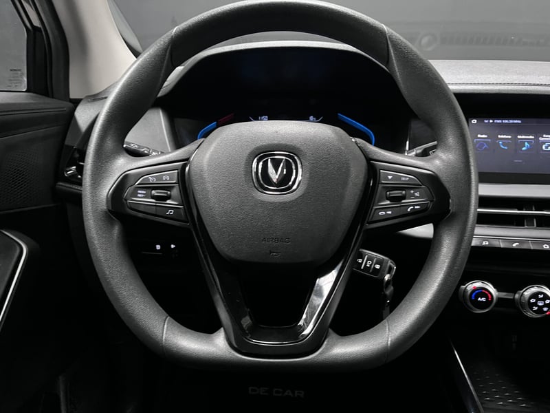 Changan CS15 HB 4X2 1.5 COM 2025 - Imagen 14 de 19