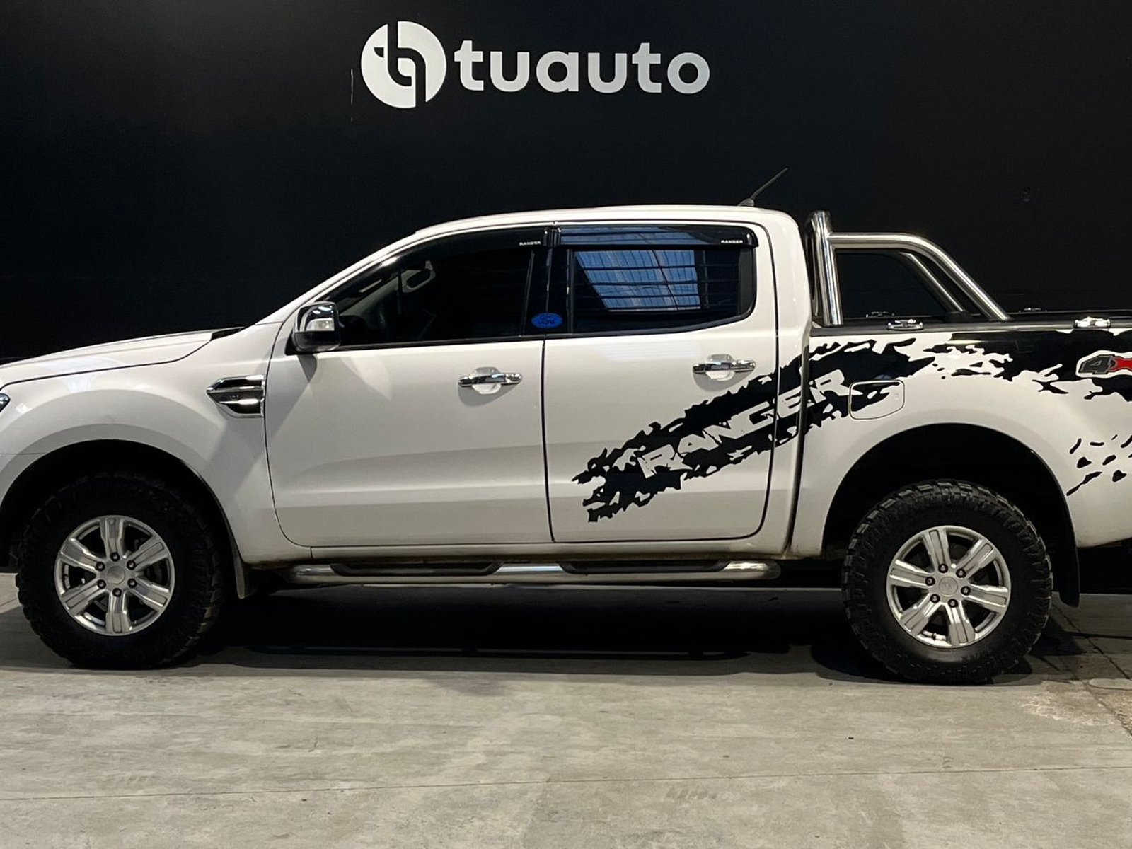 Ford RANGER XLT 4X4 MT 3.2 2023 - Foto 5 de 14