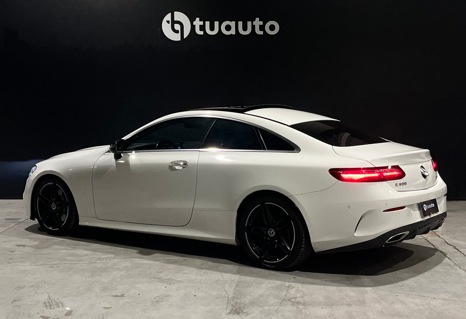 Mercedes-Benz E300 C COUPE 2.0 AT 2019 - Imagen 6 de 18