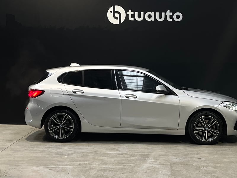 BMW 118I HATCHBACK 1.5 AUT 2022 - Imagen 3 de 19