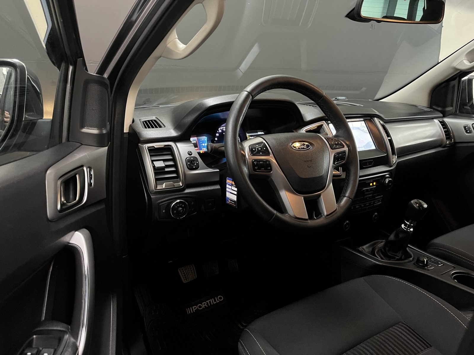 Ford RANGER 4X4 XLT 3.2 MT 2022 - Imagen 10 de 18
