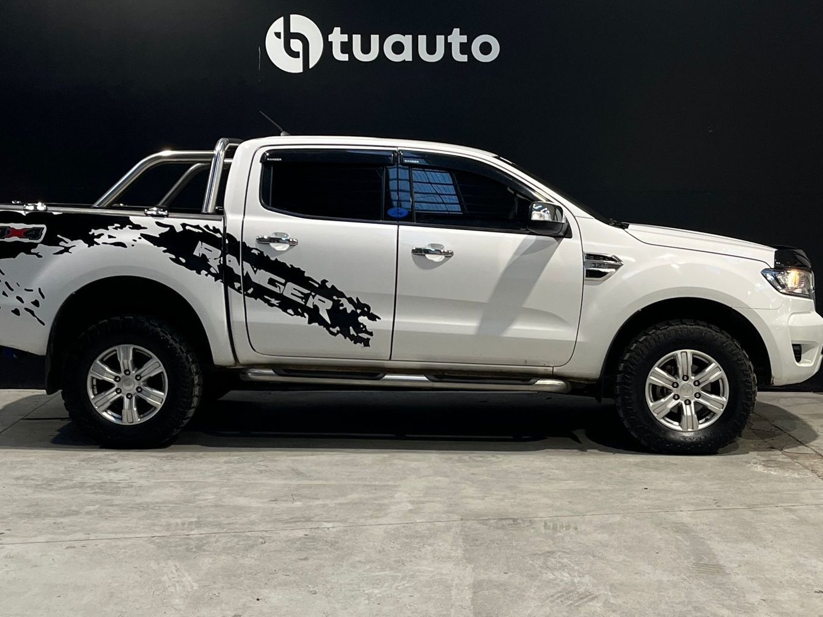Ford RANGER XLT 4X4 MT 3.2 2023 - Foto 3 de 14