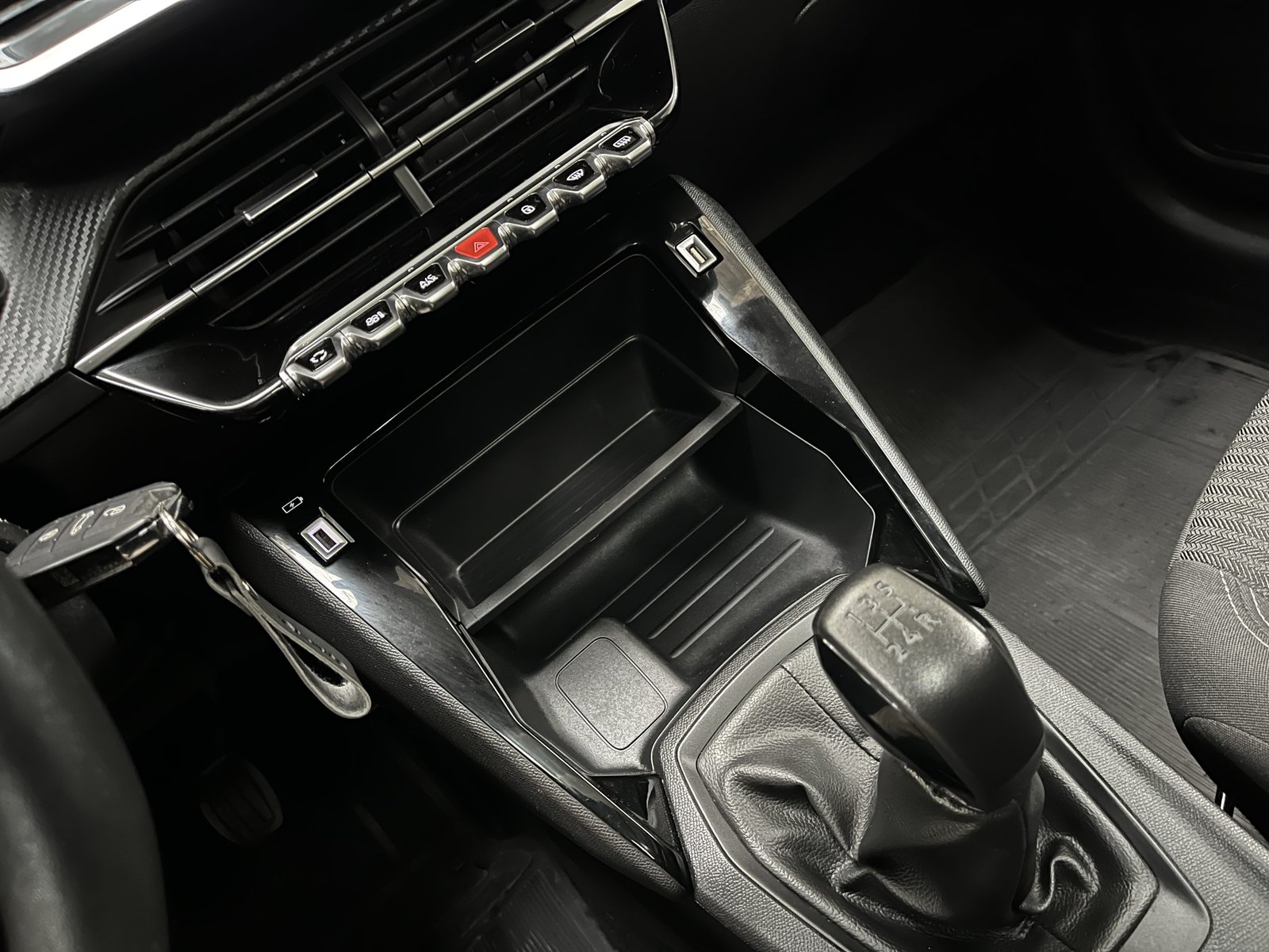 Peugeot 208 STYLE 1.2 MT 2023 - Imagen 19 de 19