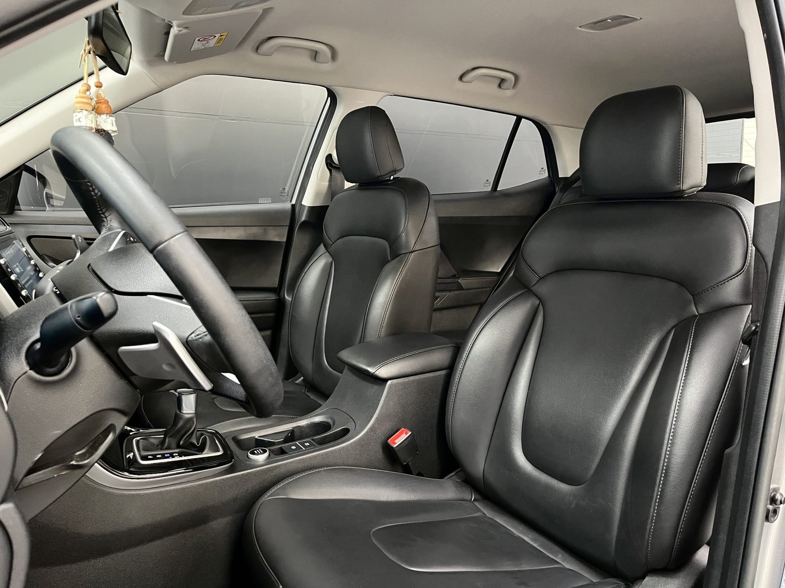 Hyundai CRETA CVT DESIGN 1.5 2024 - Imagen 9 de 18