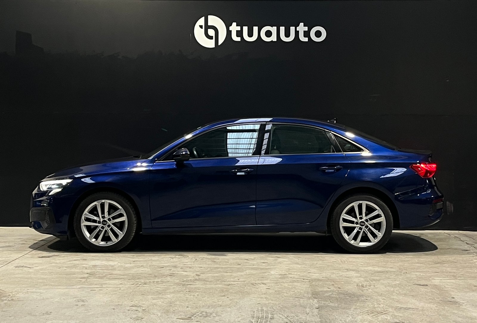 Audi A3 SEDAN 35 TFSI 1.4 AUT 2024 - Imagen 8 de 16