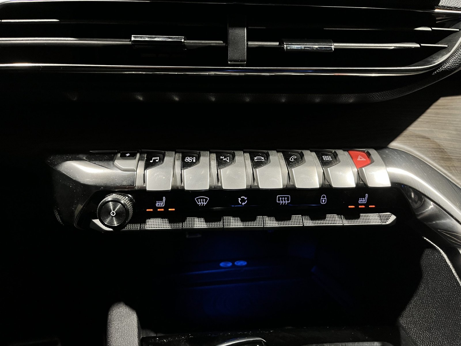 PEUGEOT 3008 HYBRID 300 4X4 1.6 AUT 2022 - Imagen 11 de 20