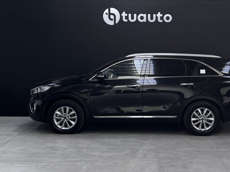 Kia SORENTO EX 2.2 MT 2017 - Imagen 6 de 16