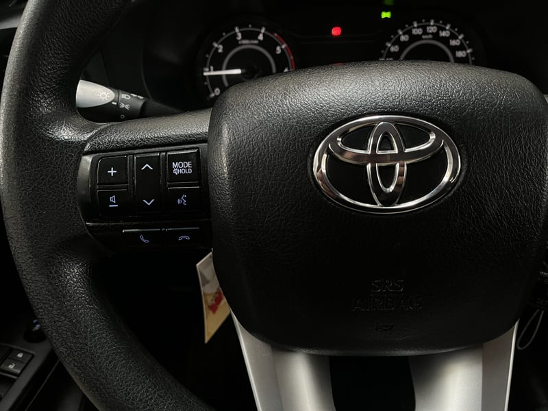 Toyota HILUX DX 2.4 MT 4X2 2021 - Imagen 9 de 18