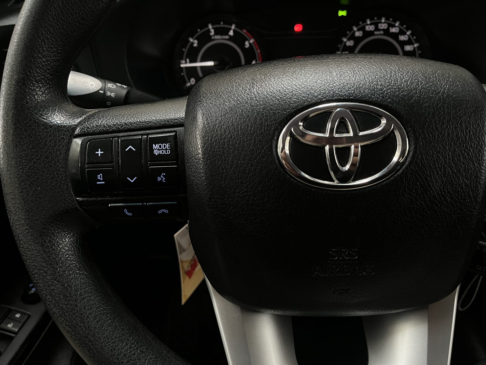 Toyota HILUX DX 2.4 MT 4X2 2021 - Imagen 9 de 18