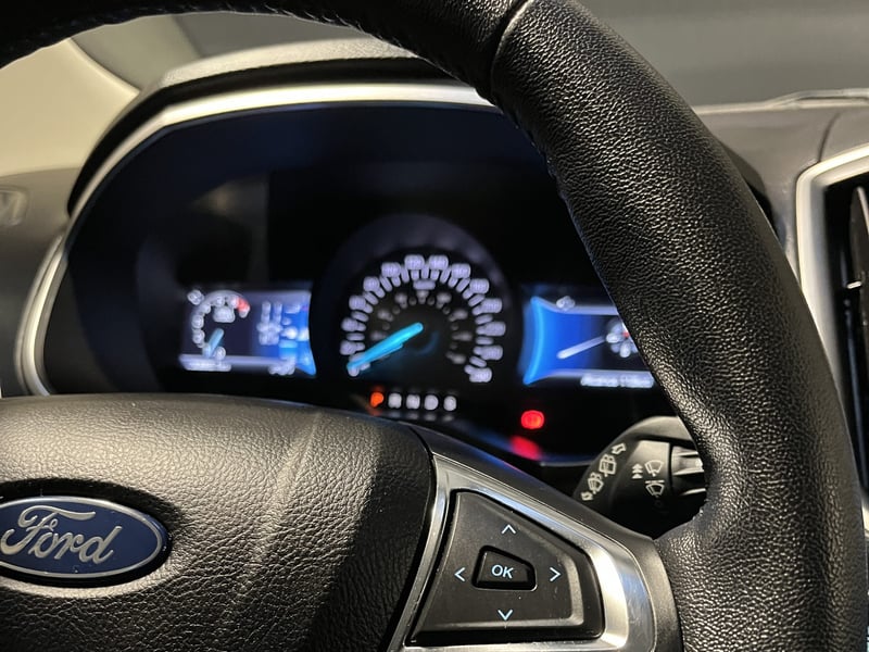 Ford EDGE SEL 2.0 AUT 2022 - Imagen 14 de 16
