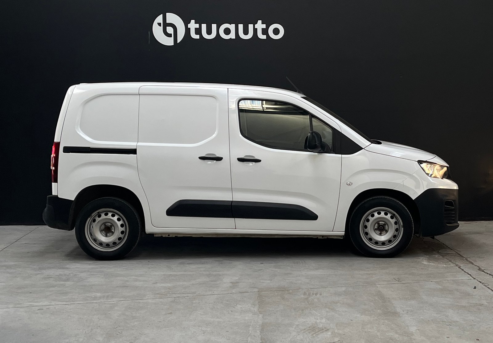 PEUGEOT PARTNER HDI 92 L1 1.6 2021 - Foto 3 de 16