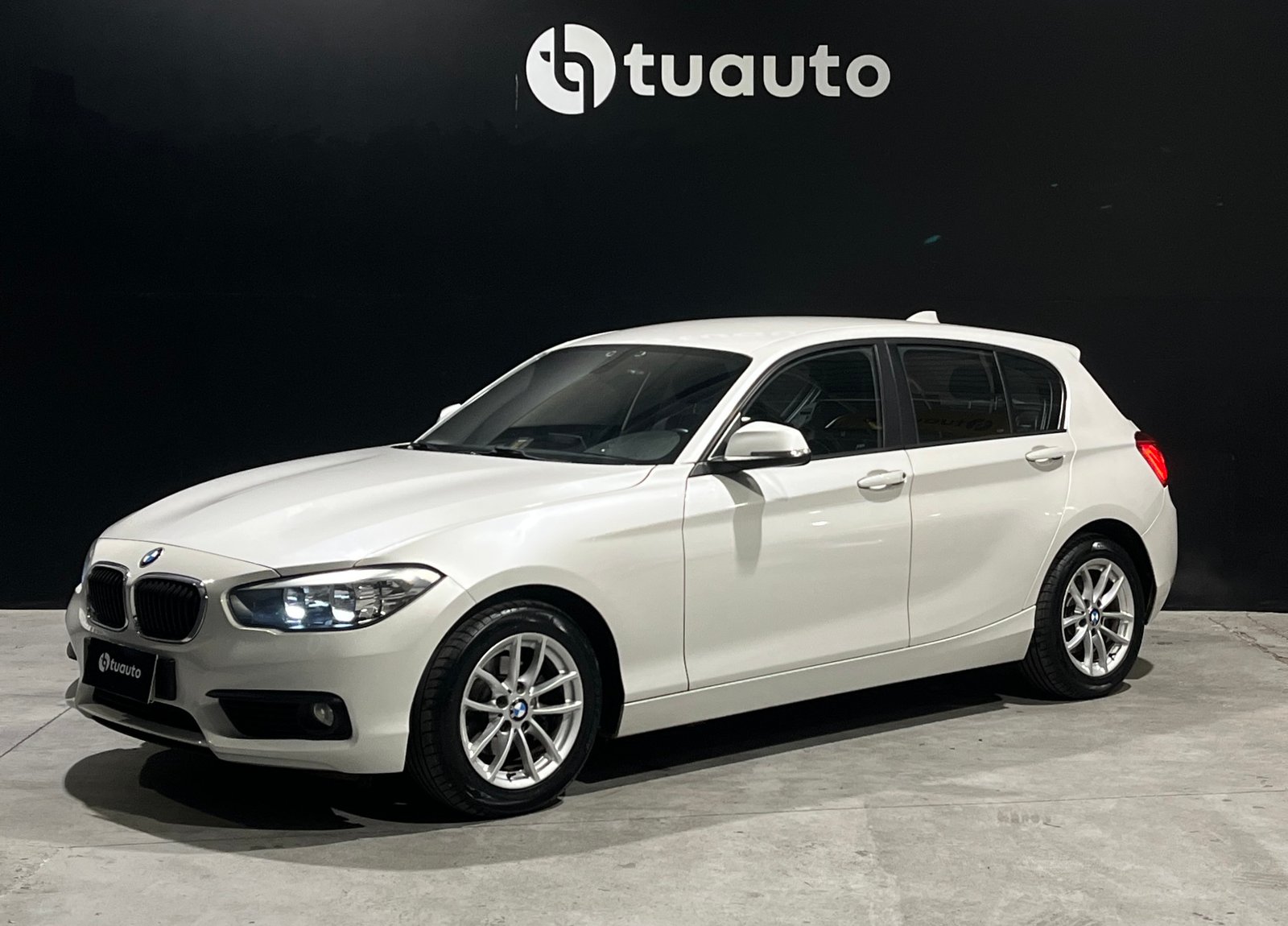 BMW 118 I LCI 1.5 AUT 2017 - Imagen 8 de 19