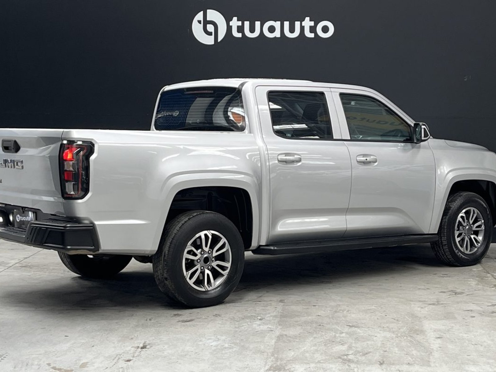 JMC GRAND AVENUE 4X4 2.3 AUT 2024 - Foto 4 de 18