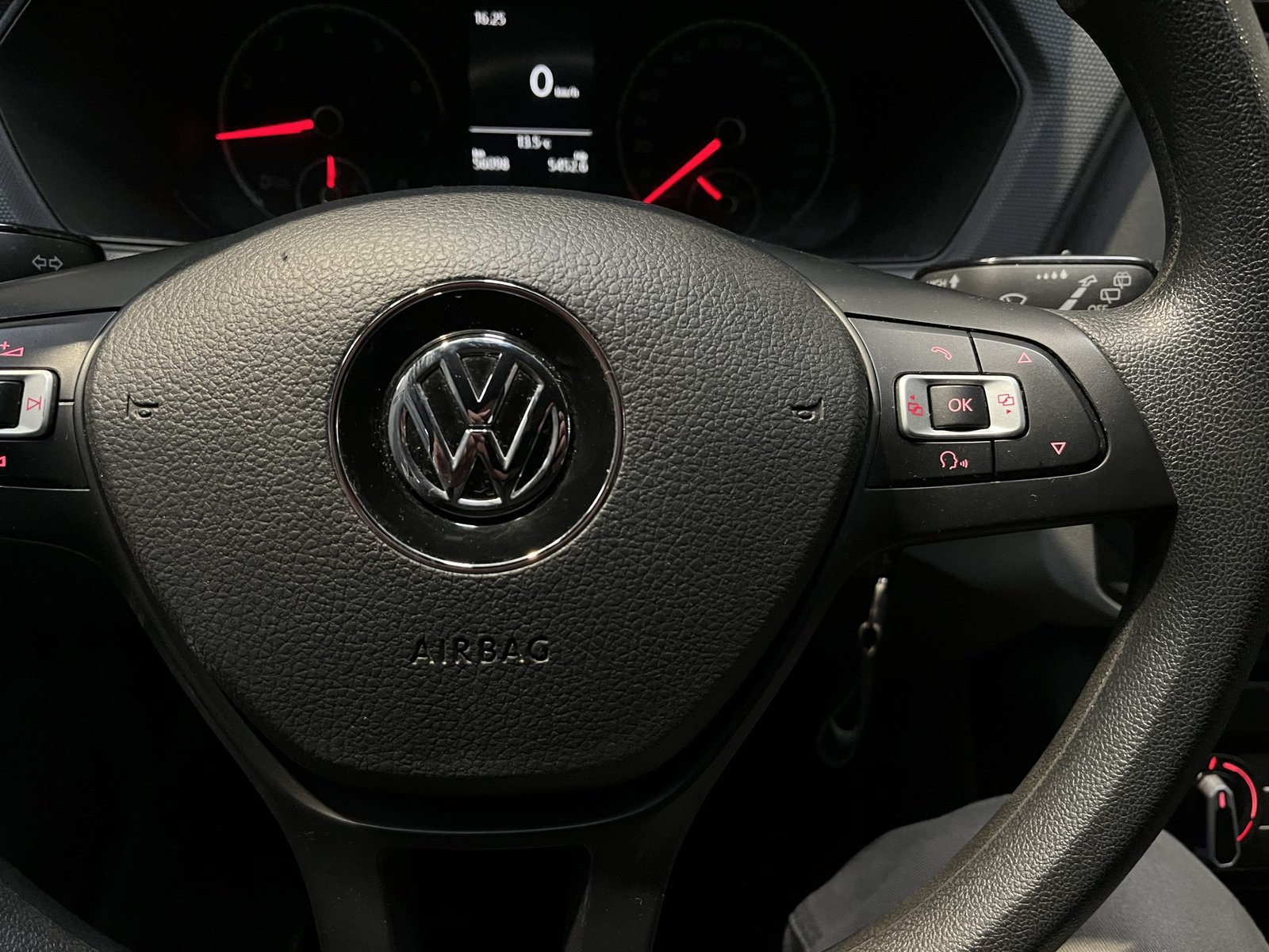 Volkswagen T-CROSS TRENDLINE 1.6 2020 - Imagen 15 de 19