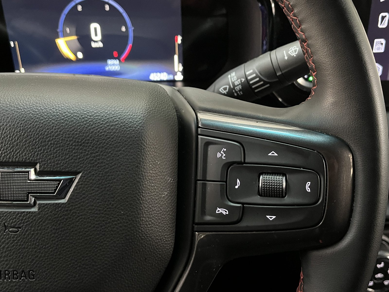 CHEVROLET COLORADO D CAB Z71 4X4 2.8 AUT 2025 - Imagen 11 de 15