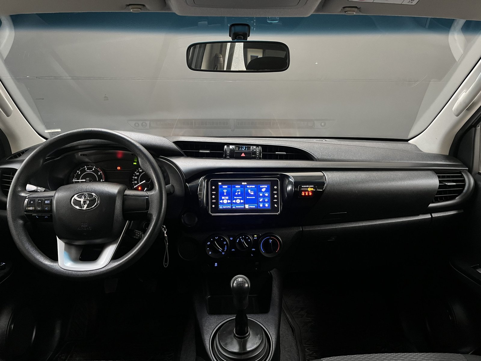 Toyota HILUX DX 2.4 MT 4X2 2021 - Imagen 17 de 18