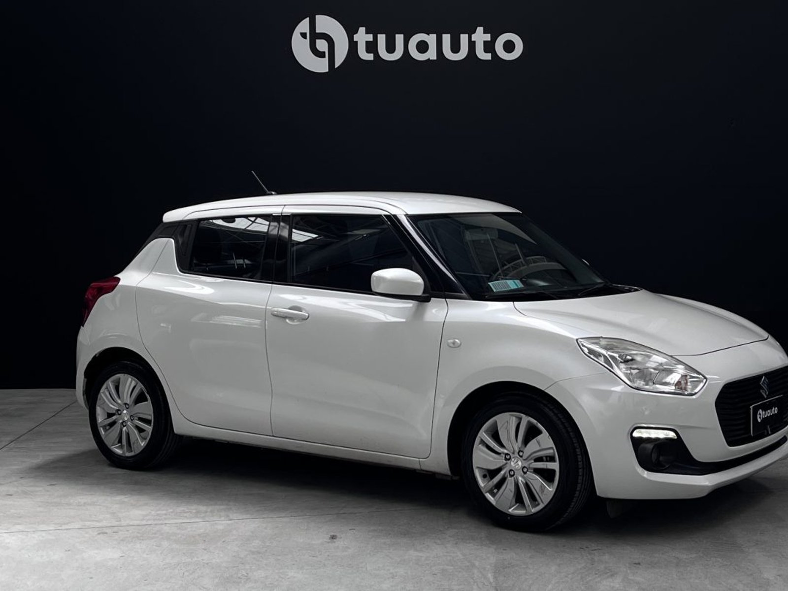 Suzuki SWIFT GLS HB 1.2 AUT 2019 - Foto 2 de 16