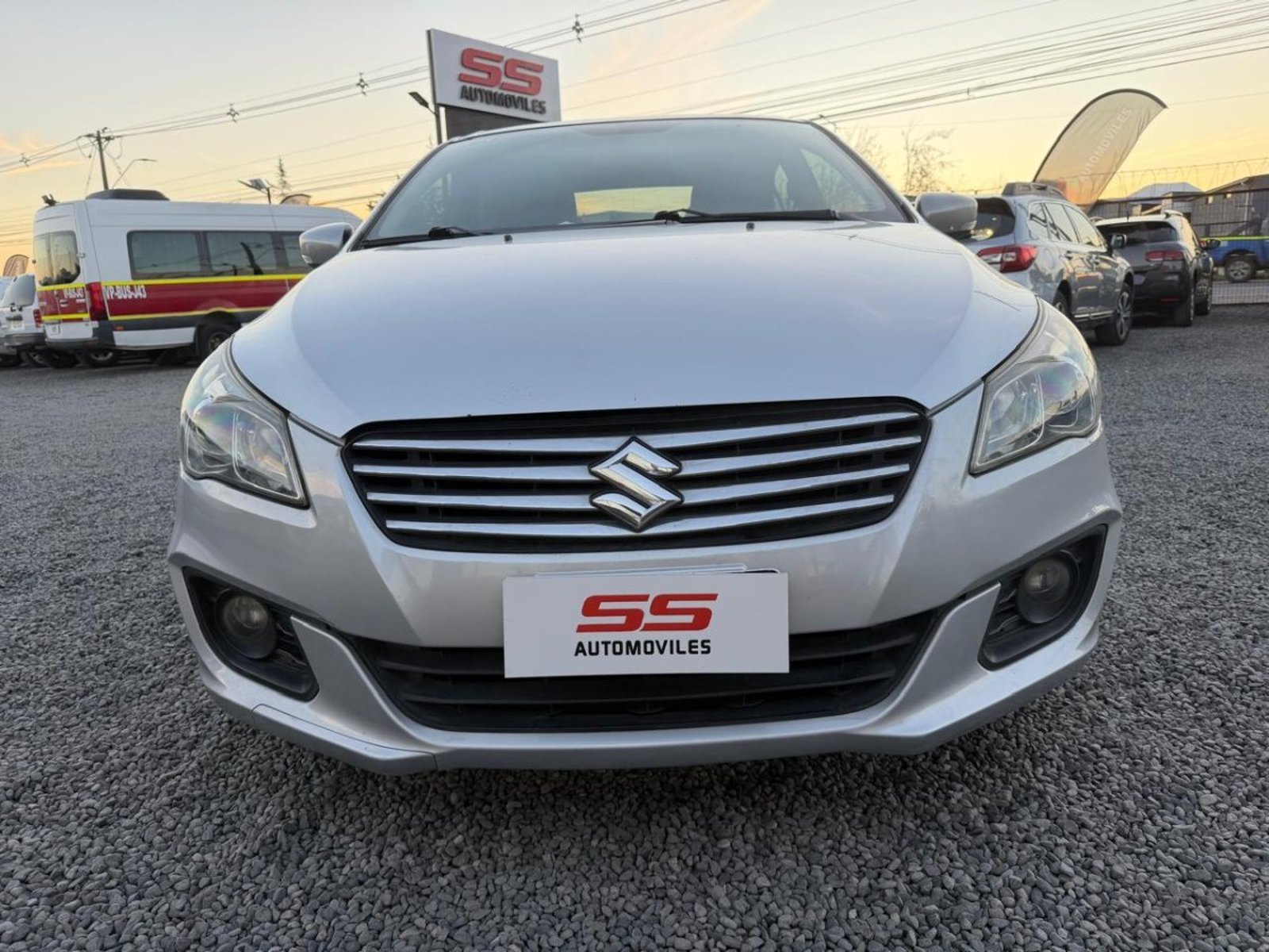 Suzuki CIAZ GL 1.4 MT5 Suzuki Ciaz 2017 - Foto 2 de 10