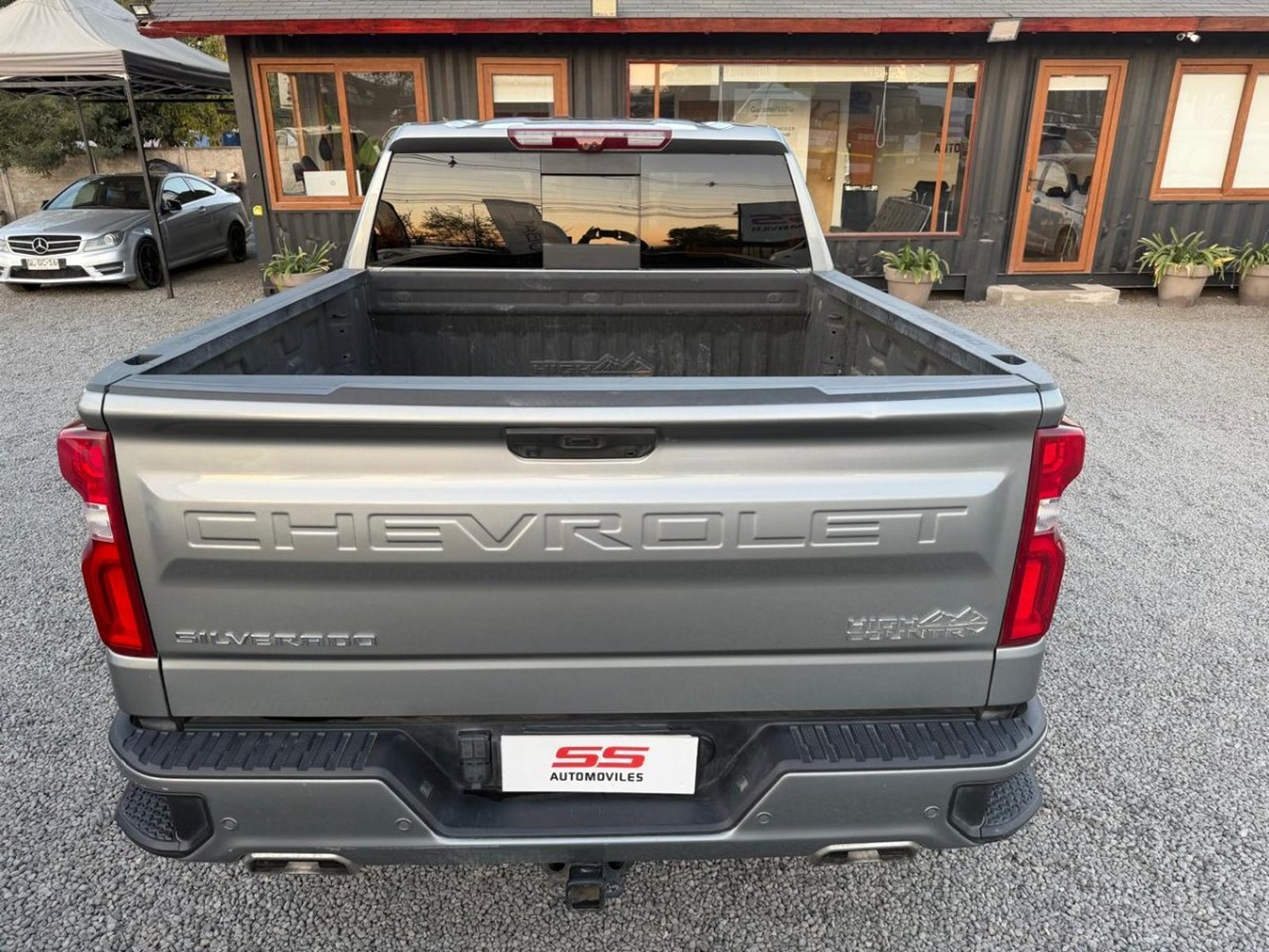 CHEVROLET SILVERADO 3.0 TDI 4X4 AT HIGH C Chevrolet Silverado 2024 - Imagen 8 de 10
