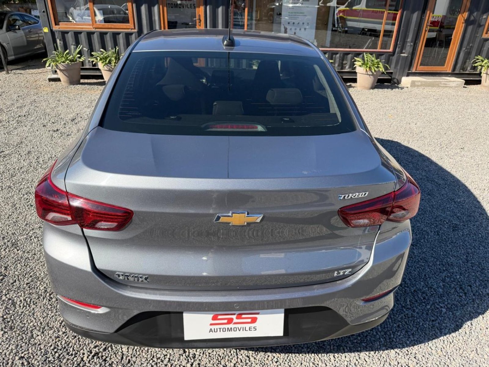 Chevrolet ONIX NB LT 1.0T Chevrolet Onix 2023 - Imagen 8 de 10