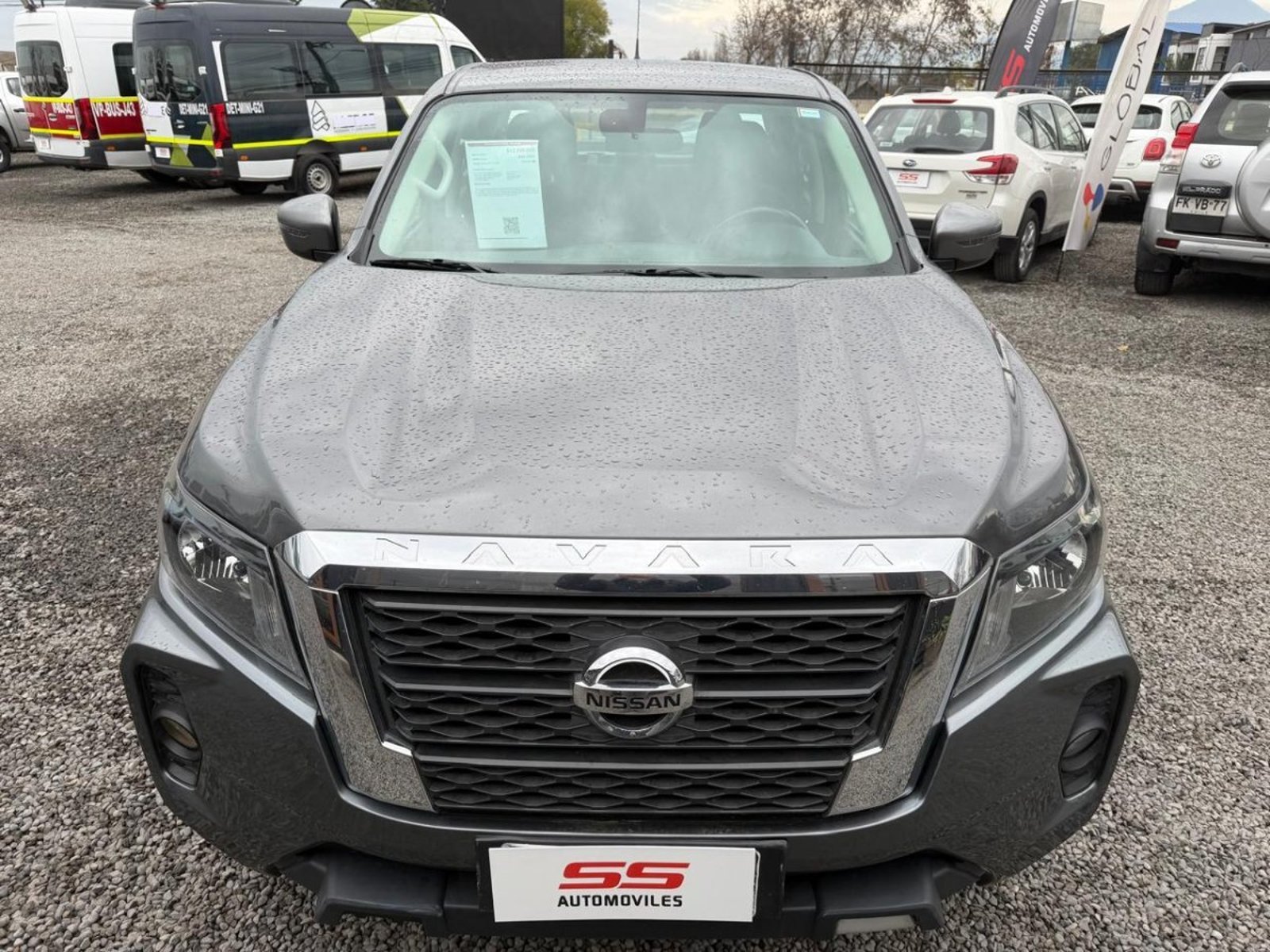 NISSAN NAVARA XE 2.3 4X4 MT6 Nissan Navara 2021 - Foto 3 de 10