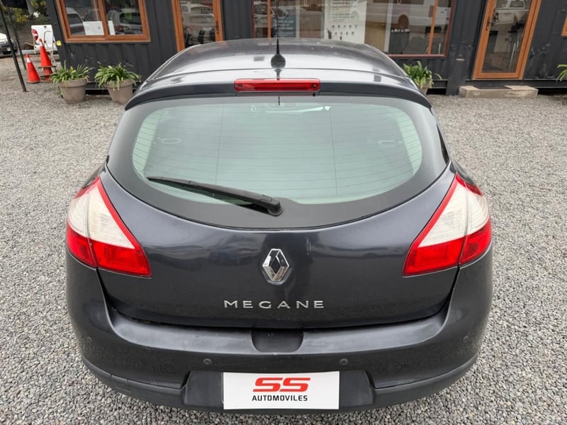 Renault MEGANE III 2.0 MT6 Renault Megane 2012 - Imagen 8 de 10