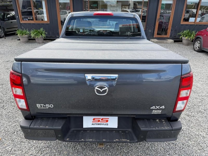 Mazda BT-50 3.0 4X4 AT Mazda BT-50 2023 - Imagen 8 de 10