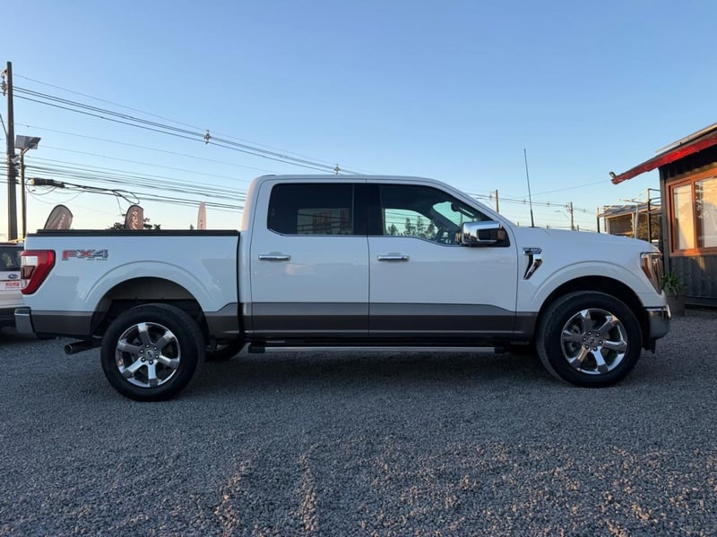 Ford F-150 LARIAT LUXURY 5.0 4X4 AT Ford F-150 2023 - Imagen 5 de 10